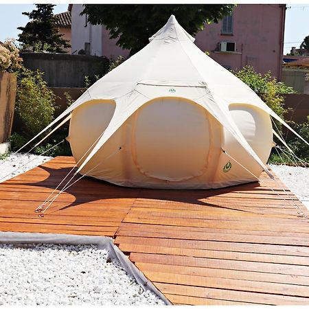 קאן Superbe Glamping Avec Terrasse Privative 5Min Mer מראה חיצוני תמונה